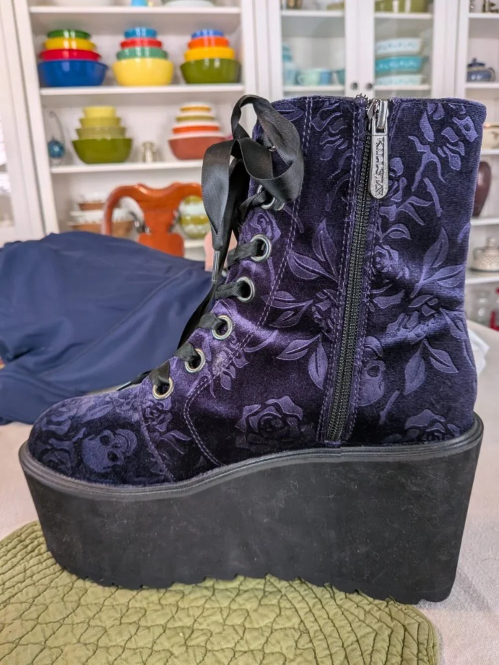 Killstar Vampire's Kiss Platform Boots Size 10‎